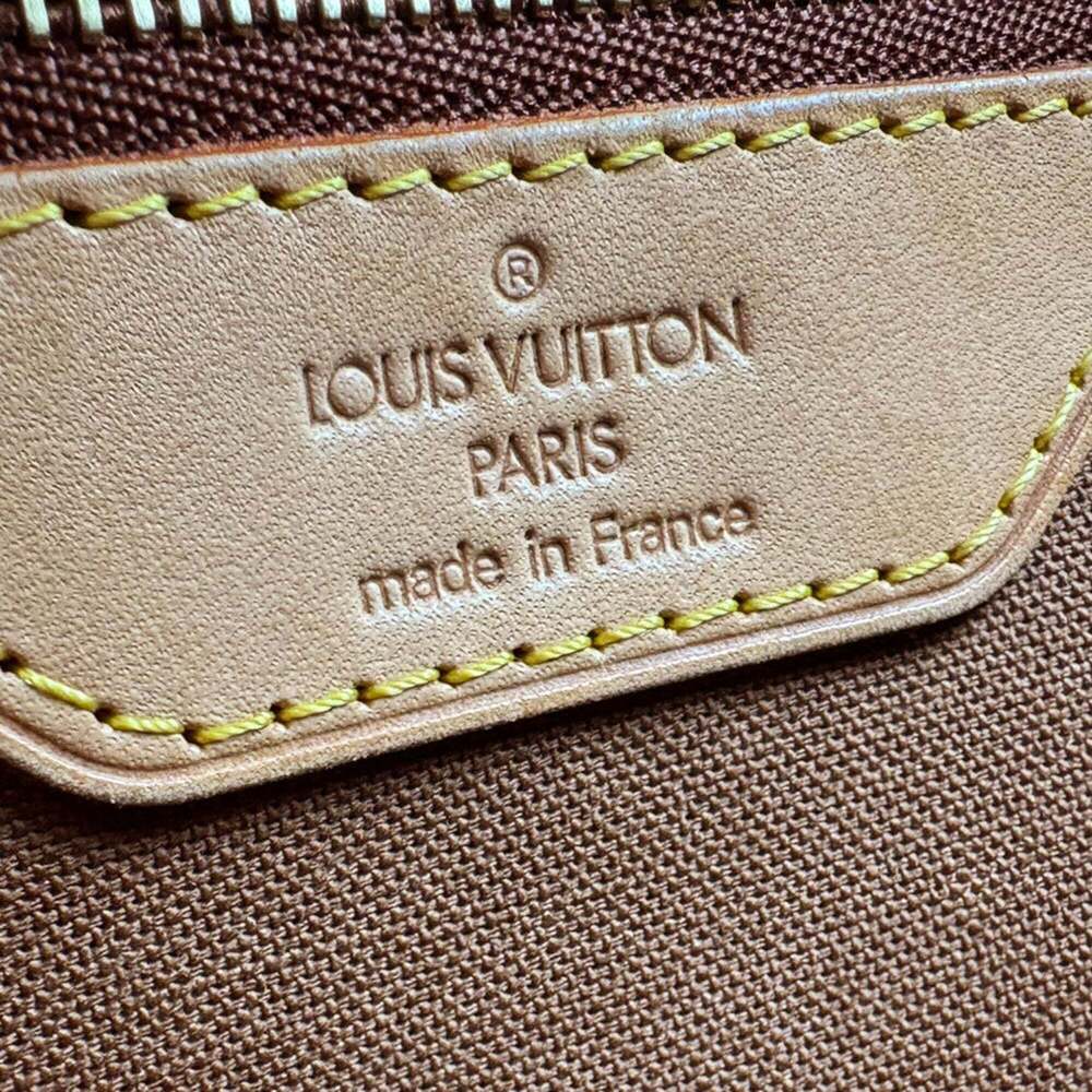 LOUIS VUITTON Brown Monogram Canvas Shoulder Bag - Picture 11 of 12